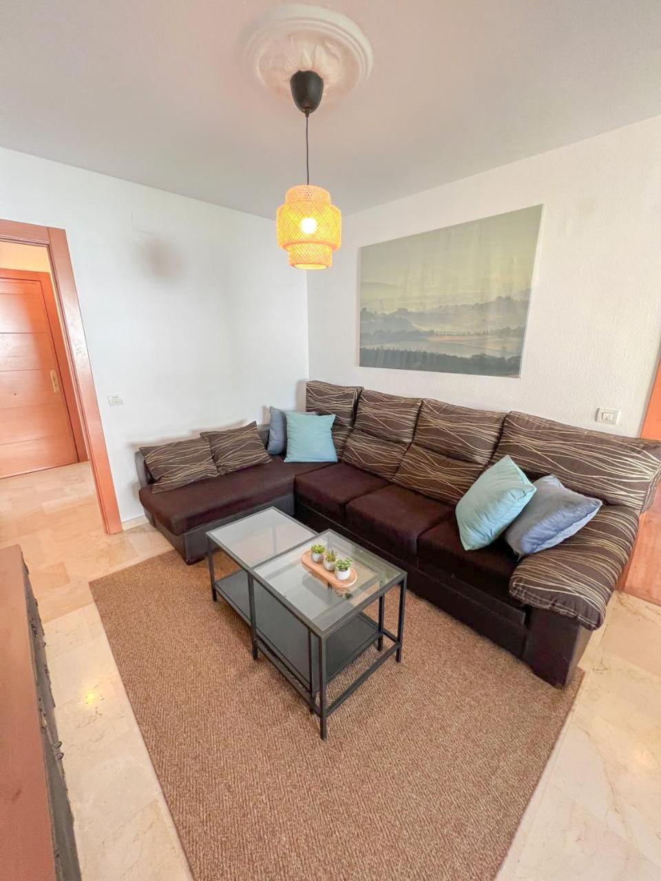 Large & Cozy Centrally Apartment Torremolinos Exterior foto